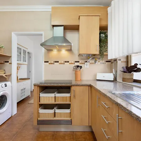 Mare Baixa Oceanside Apartment Nazaré